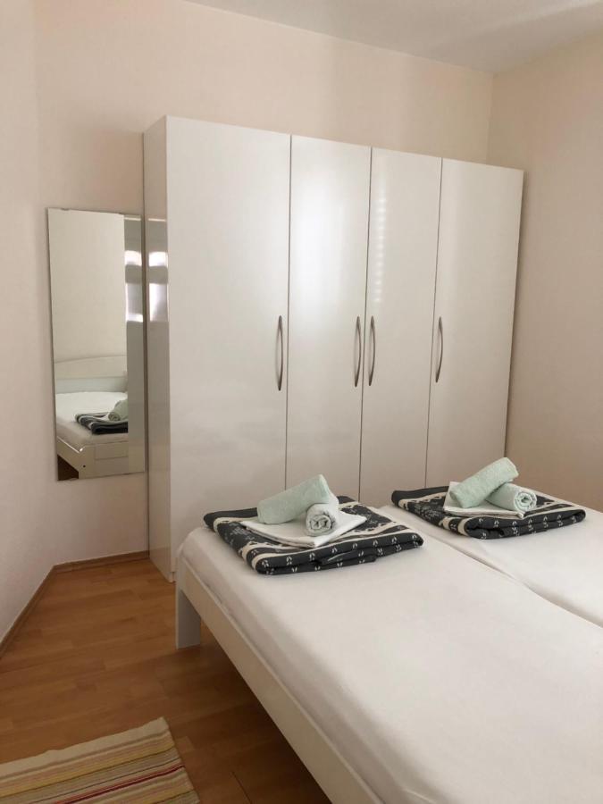 Apartments Irena Vodice Exterior photo